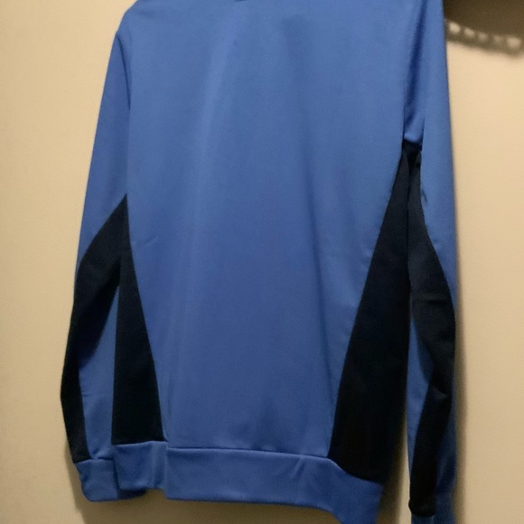 Converse youth 13-16 blue pullover in blue and black. Size XL - Picture 2 of 4